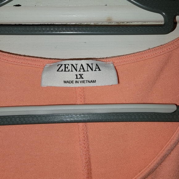 NWOT Zenana coral short sleeve with buttons Size 1x - Picture 2 of 5